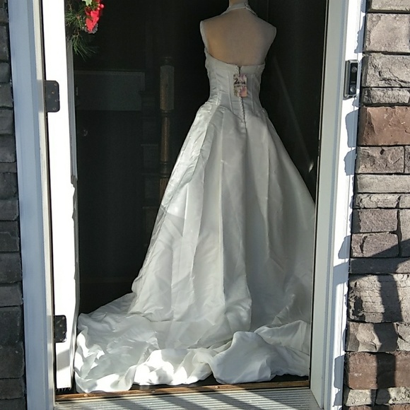 Size 8 My Fair Bride Ivory Wedding Dress - Picture 11 of 15